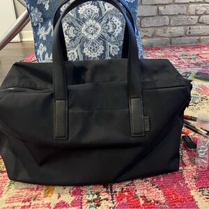 Away brand Everywhere Black Nylon unisex Travel Bag